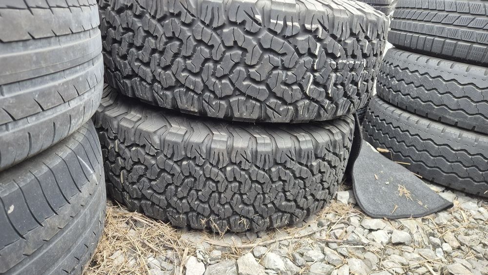 2 броя гуми BF Goodrich All-Terrain A/T