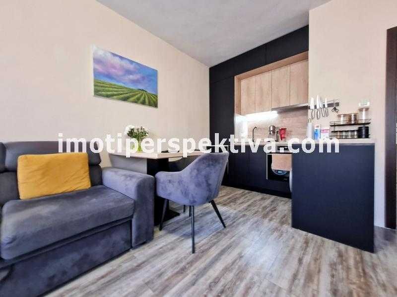 Продава се Тристаен апартамент в Пловдив, Кършияка - 75 кв.м за 2450 €/кв.м - Снимка #2