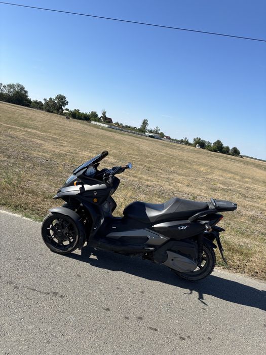 Motocicleta 3 roti Quadro QV3