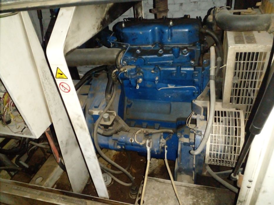 Генератор дизельный 380 вольт.