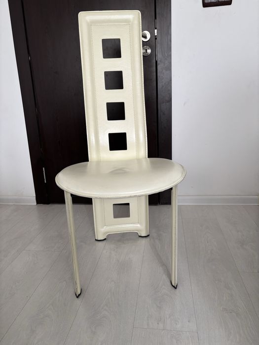 Трапезни столове