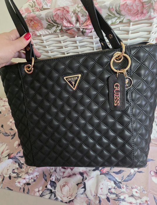 Guess Geantă spațioasă