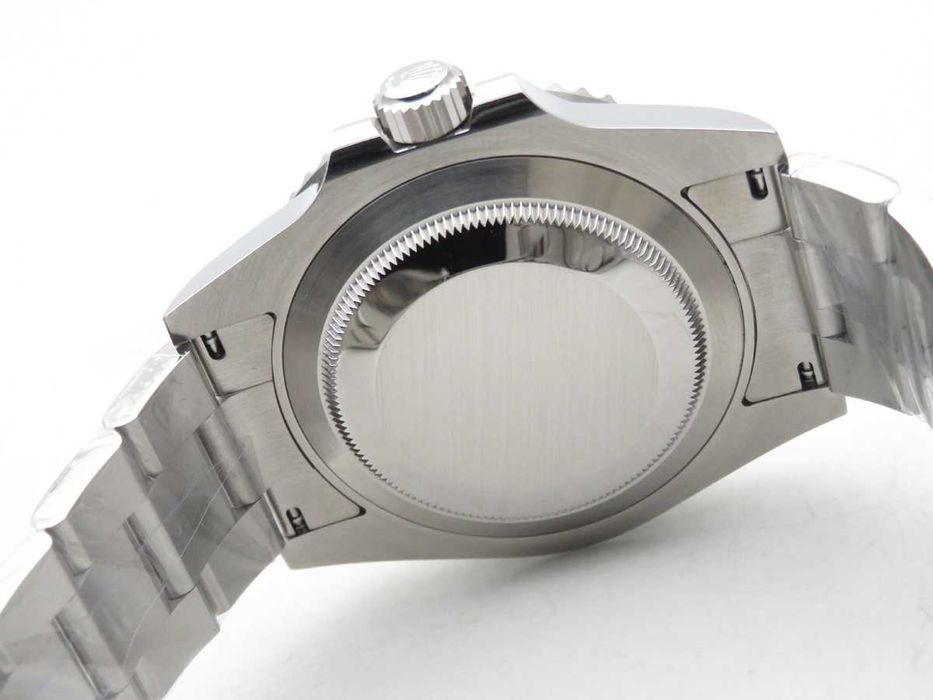 Rolex Submariner 126610LV "Starbucks" 41mm – Зелен керамичен безел – Черен циферблат – реални снимки