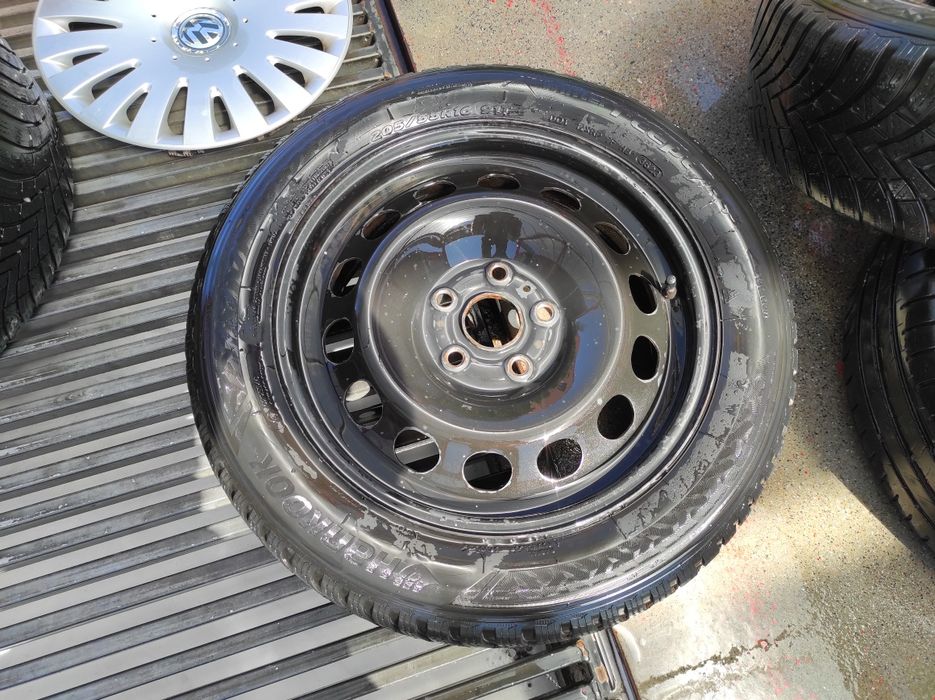 Roti VW 5x112  205 55 16 cu anvelope de iarna Hankook