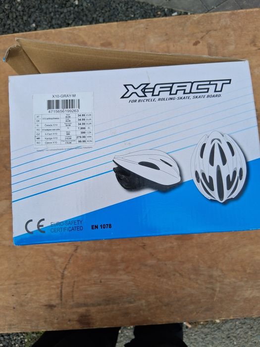 Vând  casca protectie