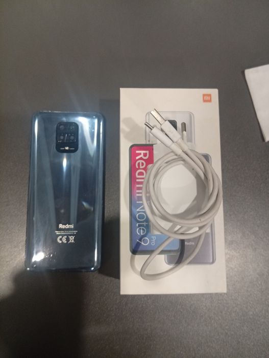 Продам телефон редми