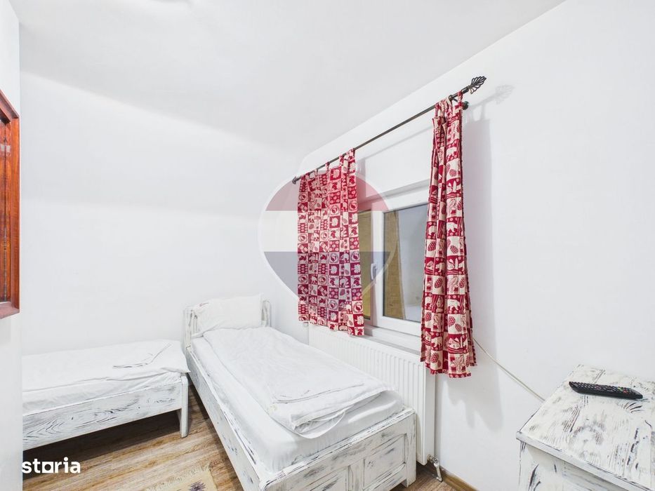 Cabana Belvedere, 10 camere, 3702 mp teren, Platoul Padina