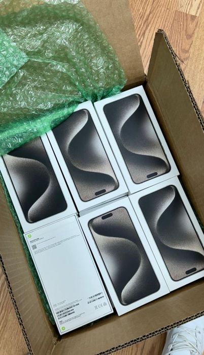 Коробки от Apple 17 Pro Max