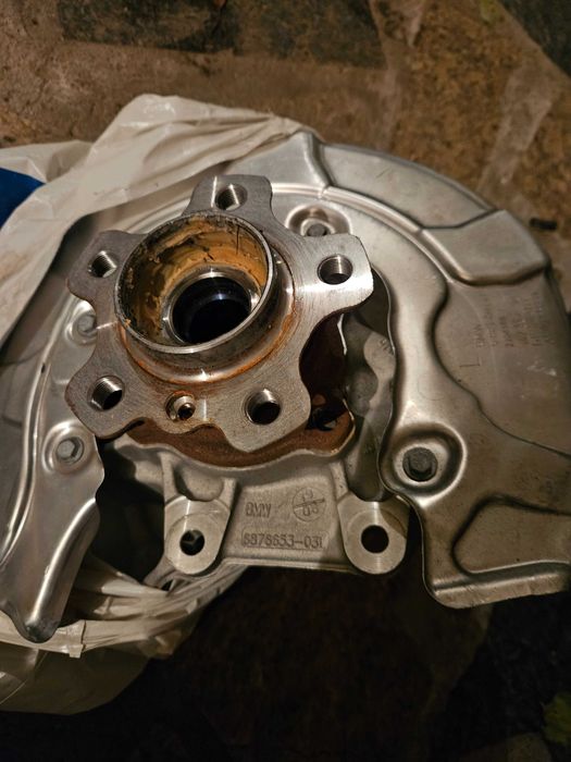 BMW X5 G05 G06 G07 шенкел + лагер главина