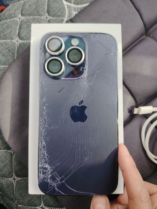 IPhone 14 pro deep purple