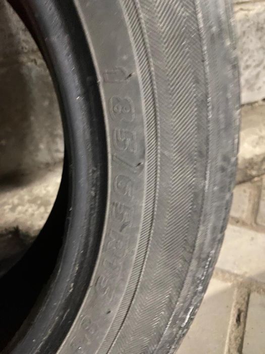 Продам 2-шины Кумхо