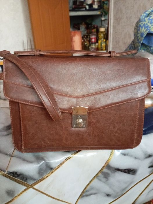 Барсетка в отличном состоянии