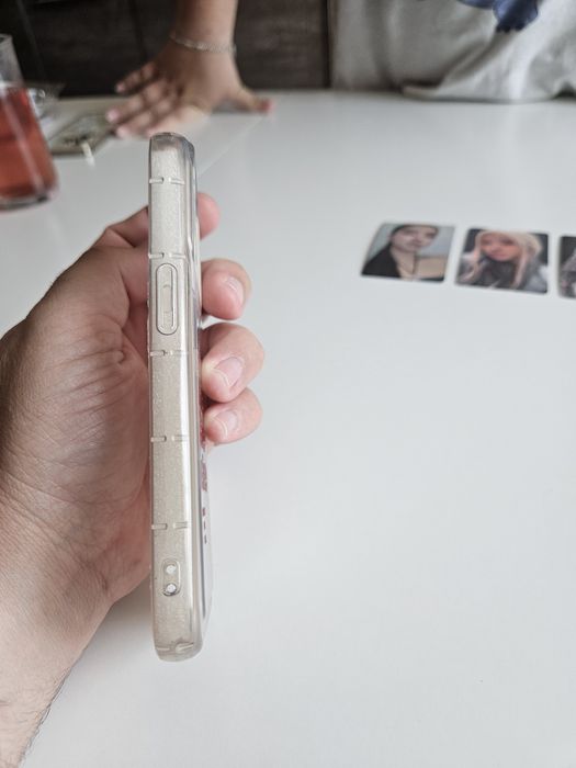 Кейс ROSÉ / Blackpink за iPhone 14 Pro – употребяван