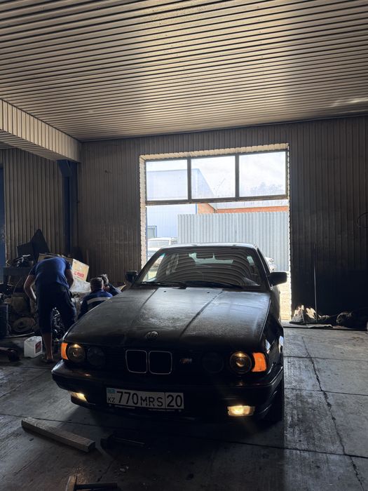 Продам Бмв е34 2л