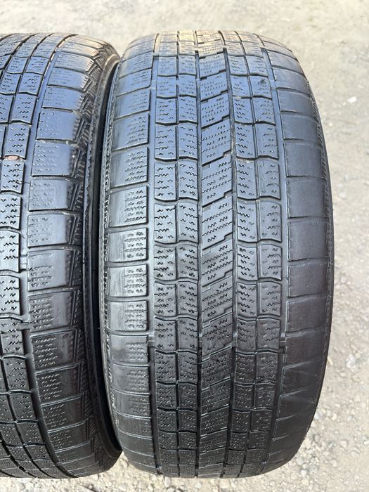 Продам резину пару 215/55/17