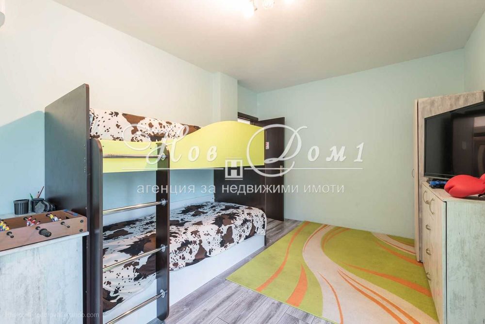 Продава се Тристаен апартамент в Варна, Победа - 140 кв.м за 2143 €/кв.м - Снимка #18