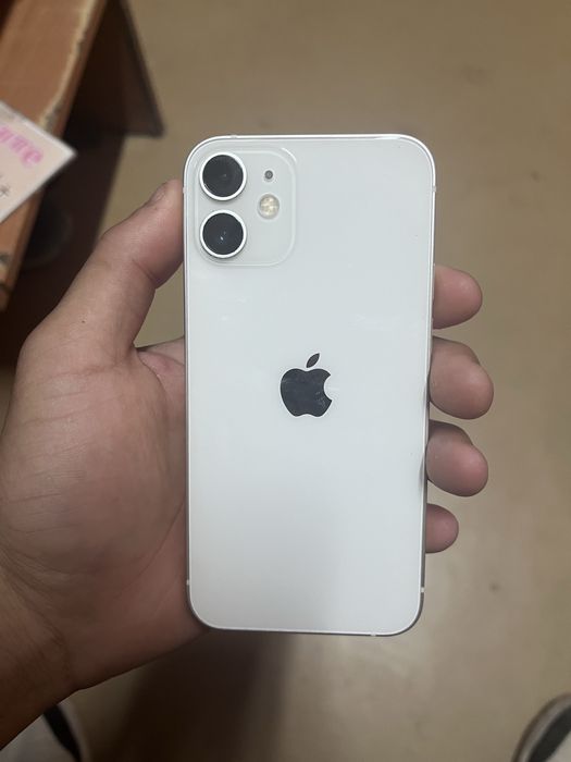Iphone 12 mini.