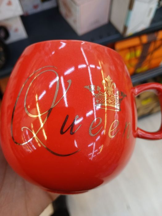 Chashka king oq qizil yetqazib bersh