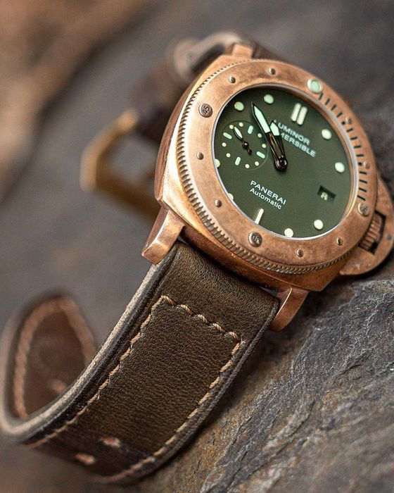 panerai submersible бронз / зелен