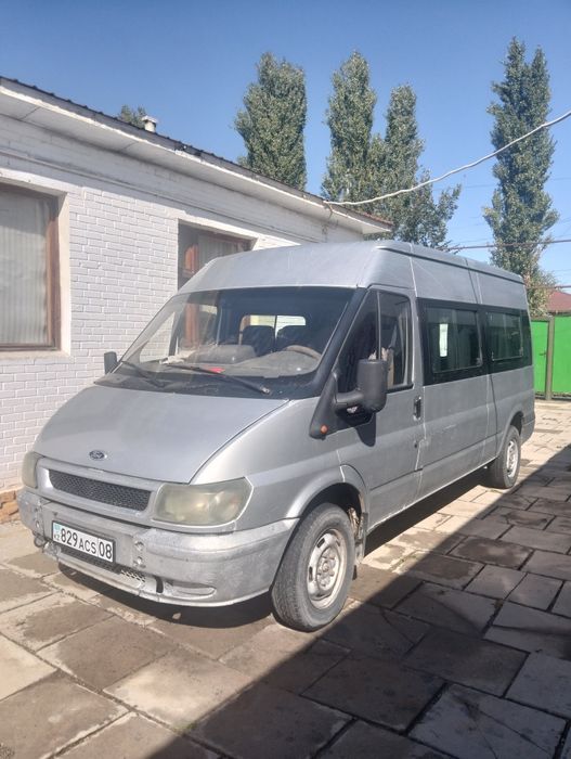 Өз қолыңызбен жасалатын Форд Транзит автокөлігі