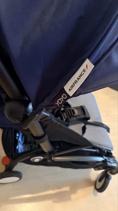 Cărucior Yoyo 3, cadru negru, landou și sport