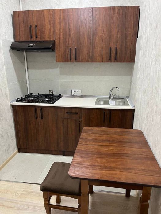 Ахмад Югнаки 1/2/5 . Ттз .Новый ремонт . Балк 2*3 40 кв.м . Ипотека !