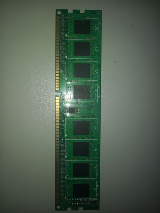 Оперативка ddr3 2gb