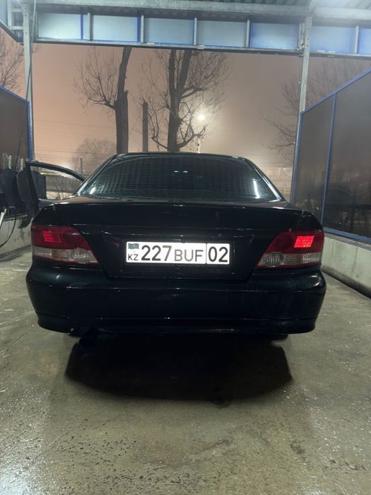 Mitsubishi galant