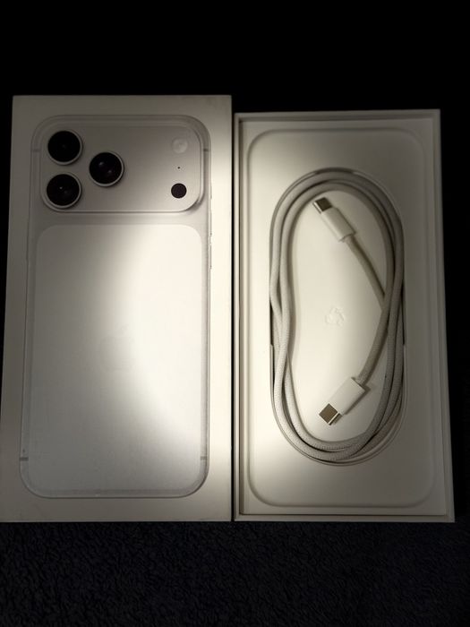 Кабель Type-C для iPhone 15/16/17 Pro max б/у