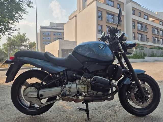Motocicleta BMW R1100R