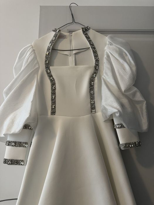 Rochita eleganta de vanzare