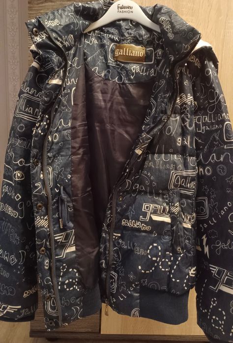 Продам пуховик зима!