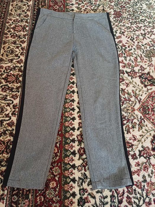 Женский костюм брюк с люриксом размер 46