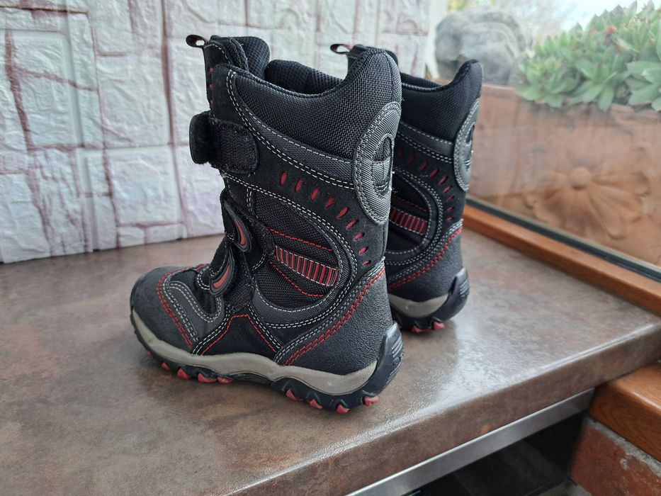 детски ботуши,зимни обувки,боти,апрески,Geox номер26 за момче,геокс