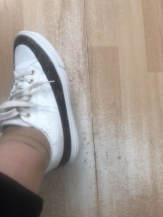 Кроссовки молодежные