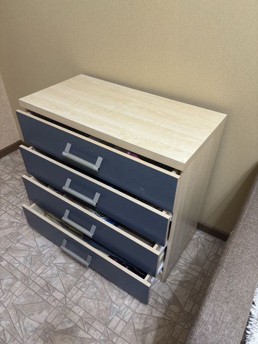 Стенка шкаф стол и полки