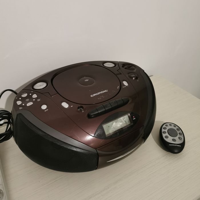 Radio casetofon Hitachi, Jvc, Grundig