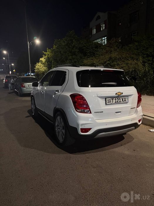 Treker 1 pazitsiya.
