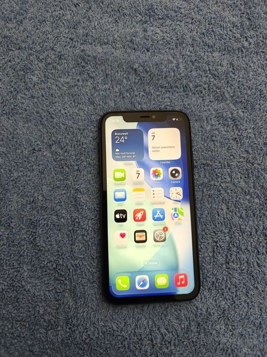 iPhone 11  128GB