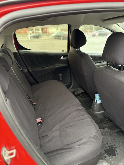 Vând Peugeot 207