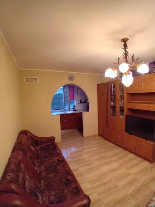 Vând Apartament 2 camere Fatā În fatā cu kaufland piata Nicolina