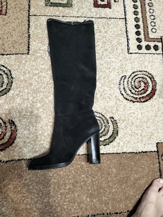 Женская обувь на каблуке