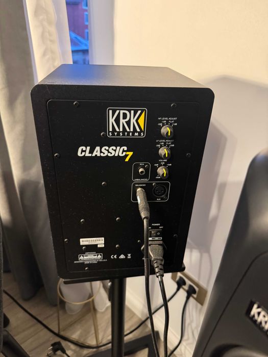 KRK Classic 7 set boxe de studio monitor + standuri, ca noi, impecabil