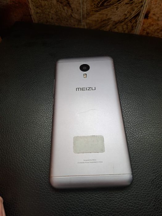 Meizu телефон 4000 тенге