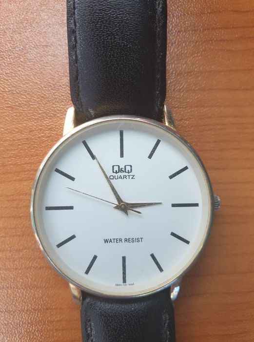 Часовник Q&Q, мъжки, отличен