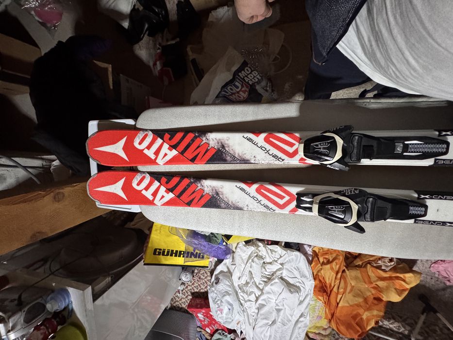 Schiuri atomic pentru intermediari-avansati