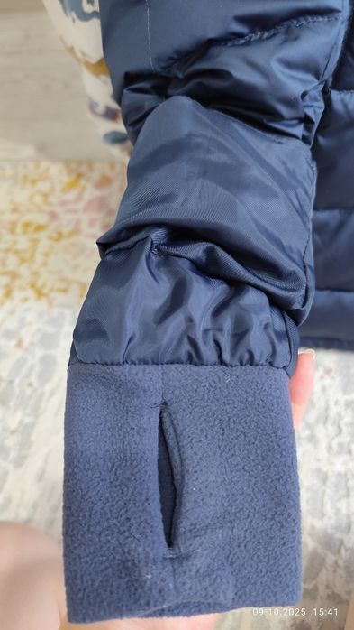 Продам новую куртку Adidas