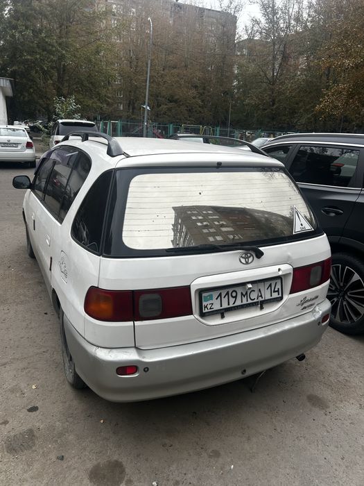 Продам ипсум тойота