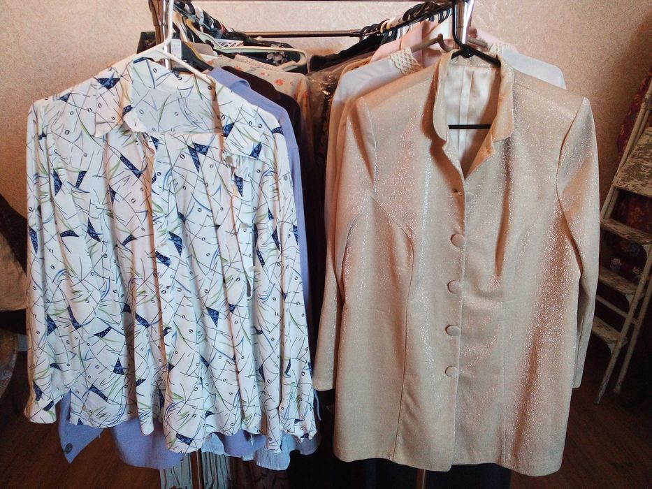 Кофта юбка штапель Б\У размер 50-52 по 60 тыс(обувь БЕСПЛАТНО)