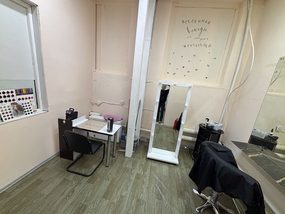 Срочно сдается салон